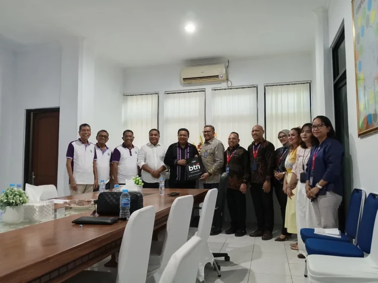 Bank Maluku-Malut dan BTN Salurkan Bantuan Diakonal Jelang HUT ke-91 GPM
